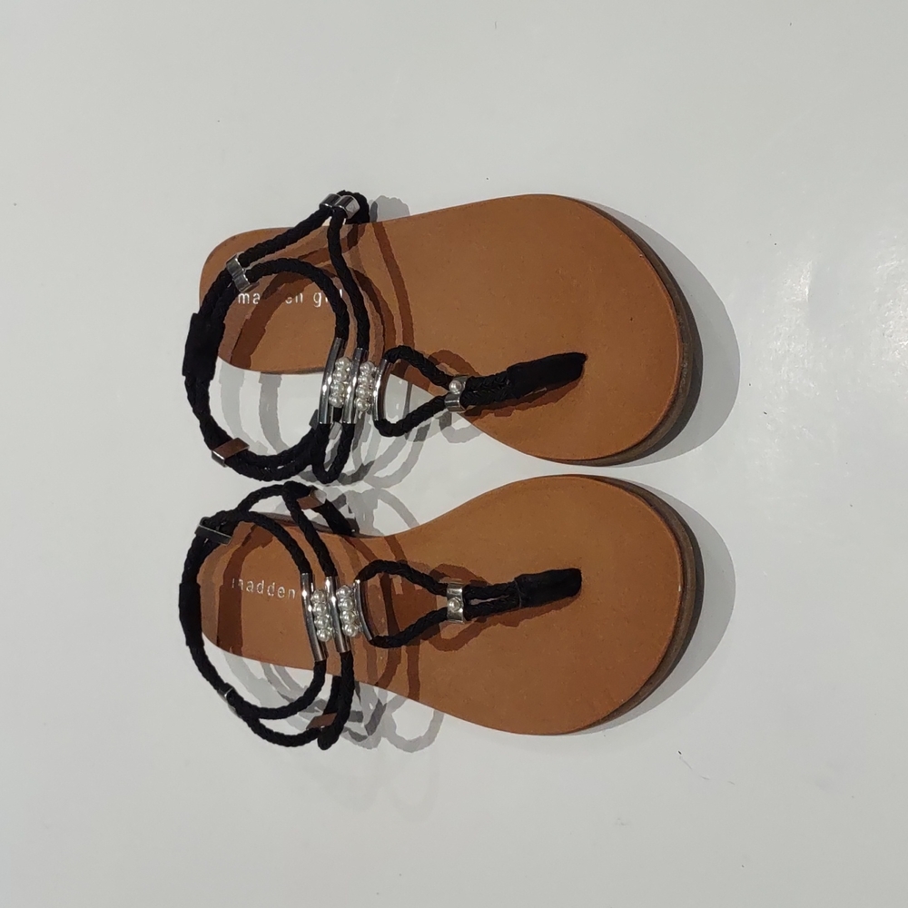 Beautiful sandals by material girl🍀☘️🌼